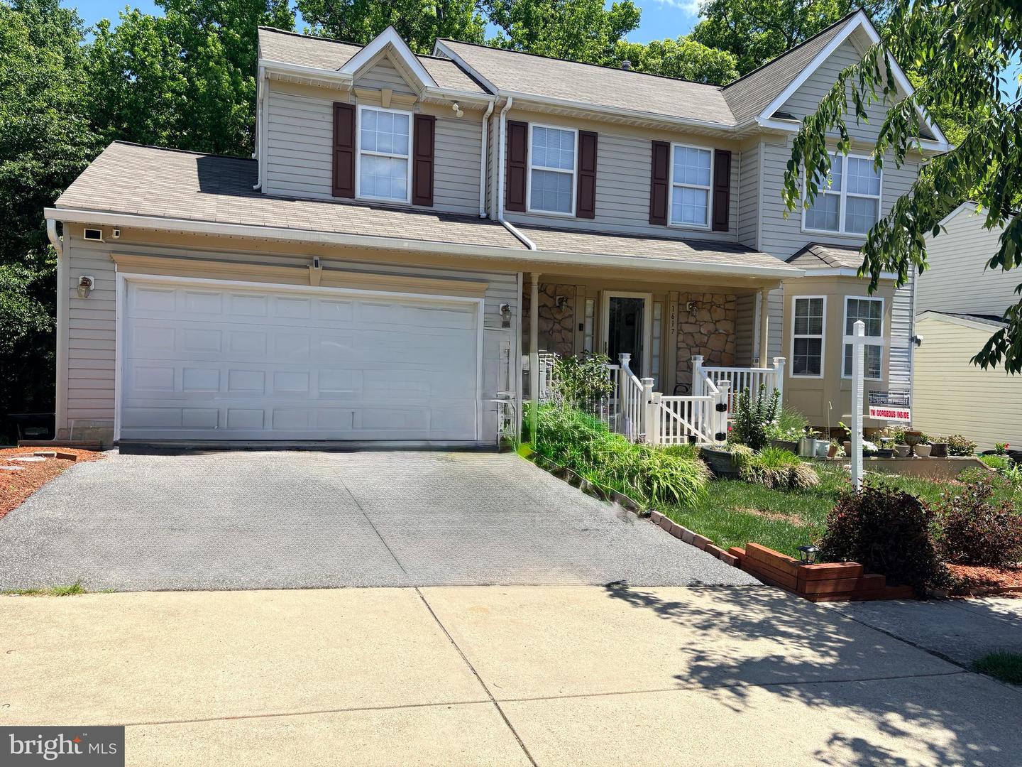 1617 Shady Glen Dr Property Photo 1