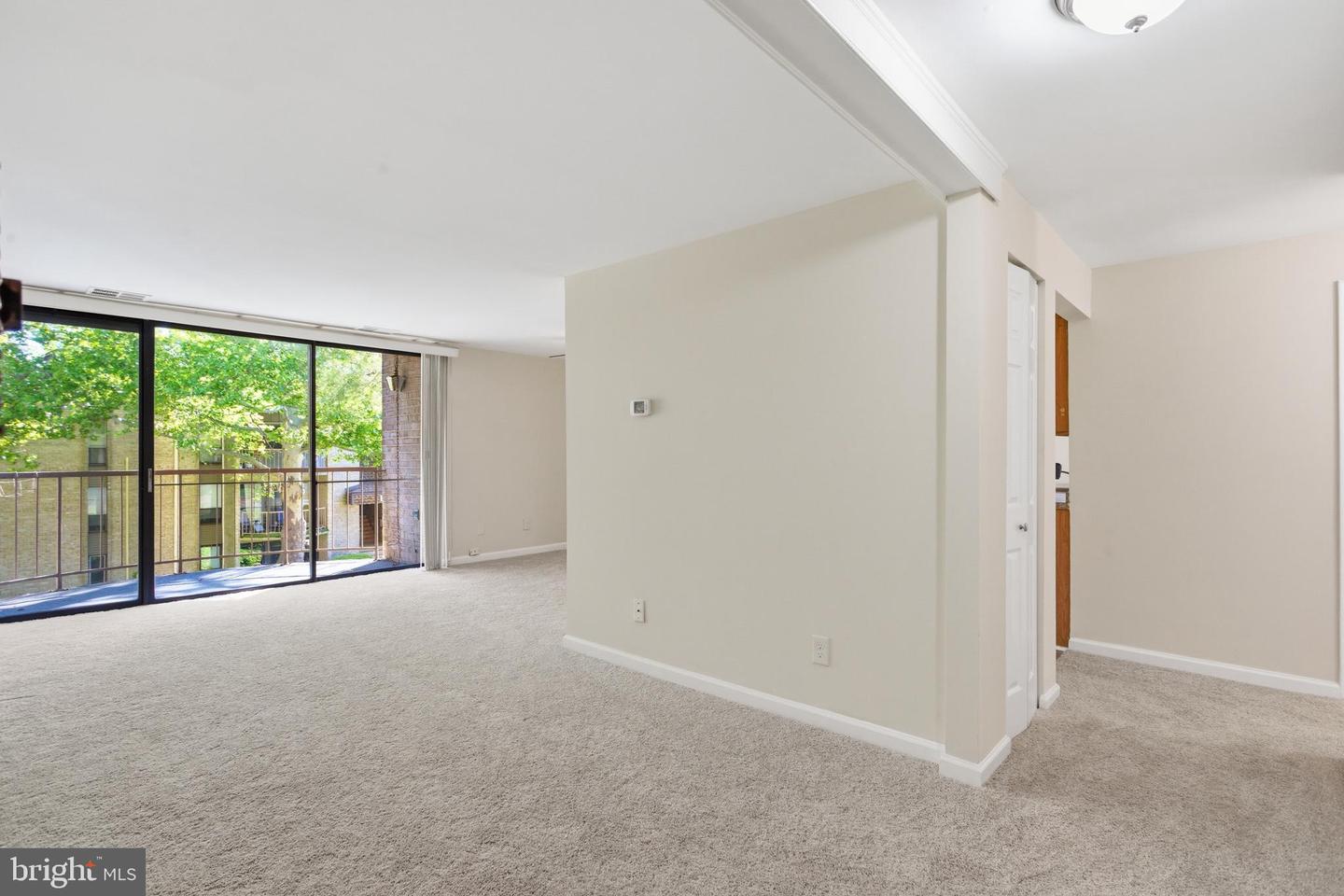 3305 Huntley Square Dr #c Property Photo 3