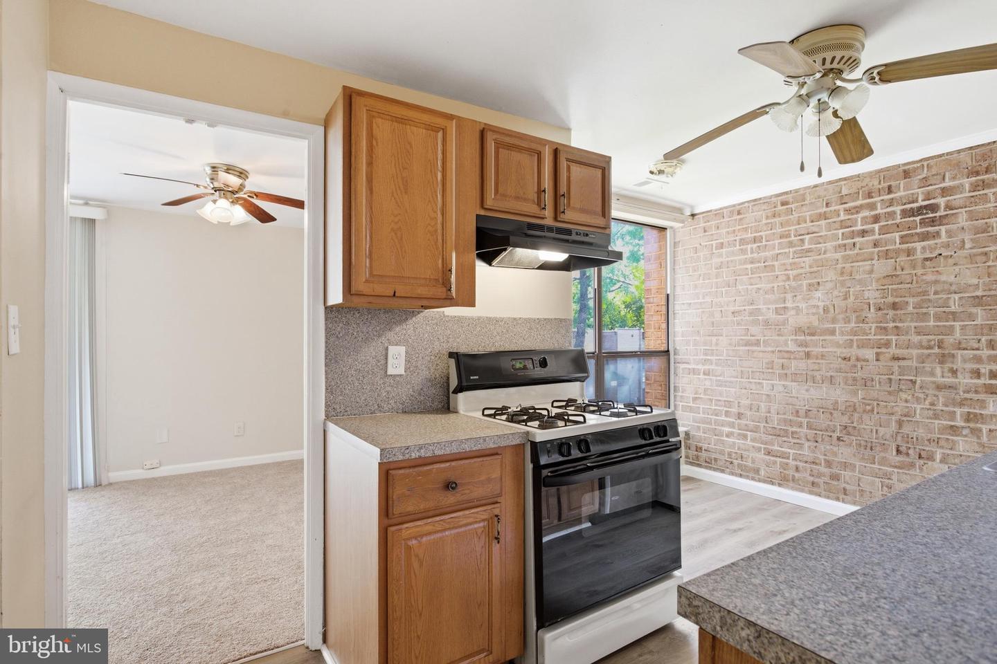 3305 Huntley Square Dr #c Property Photo 10