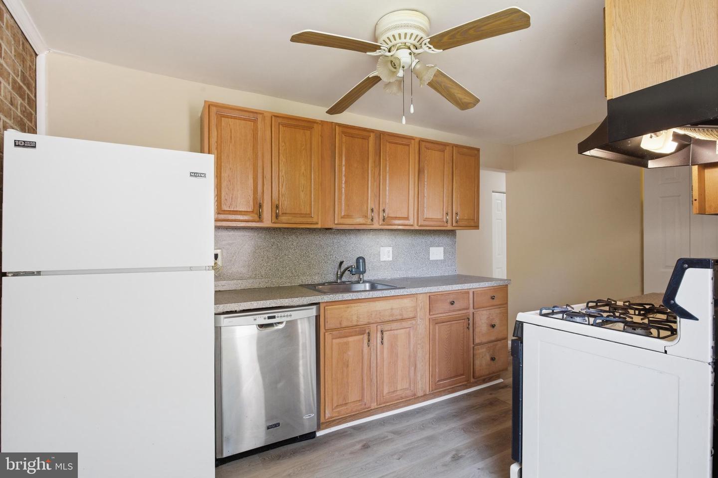 3305 Huntley Square Dr #c Property Photo 14