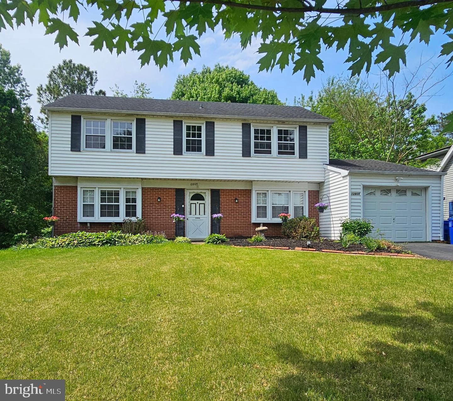 12805 Belhurst Ln Property Photo 1