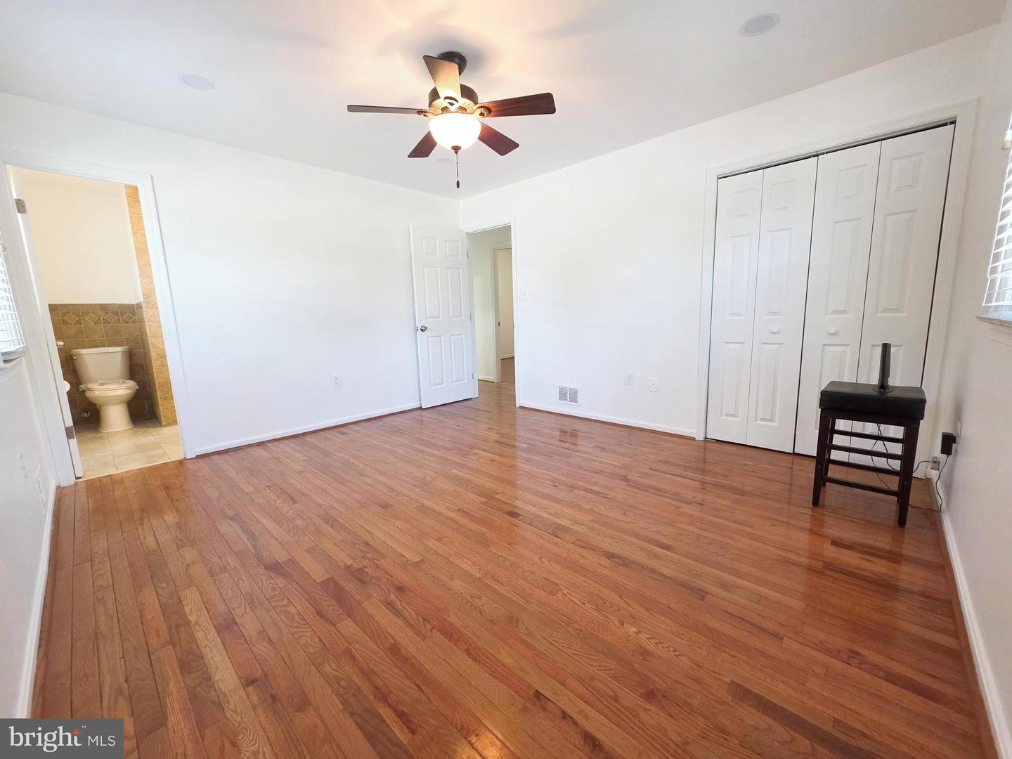 6300 Auth Rd Property Photo 13