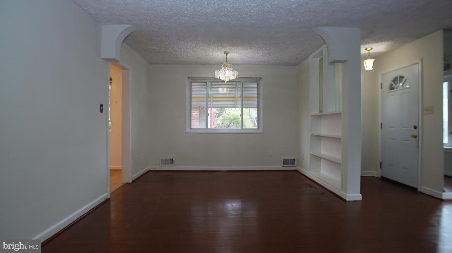 5407 Sargent Rd Property Photo 4
