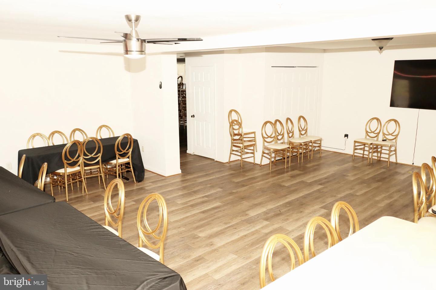 9216 Crandall Rd Property Photo 17