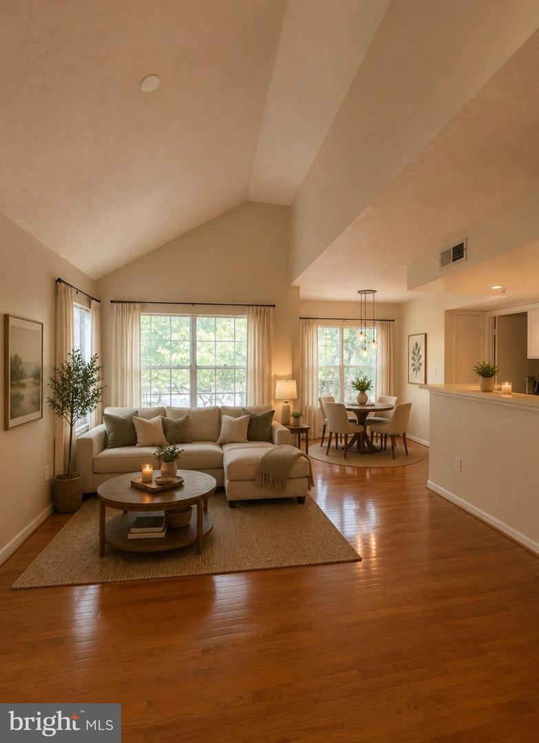 10510 Beacon Ridge Dr #14-202 Property Photo 2