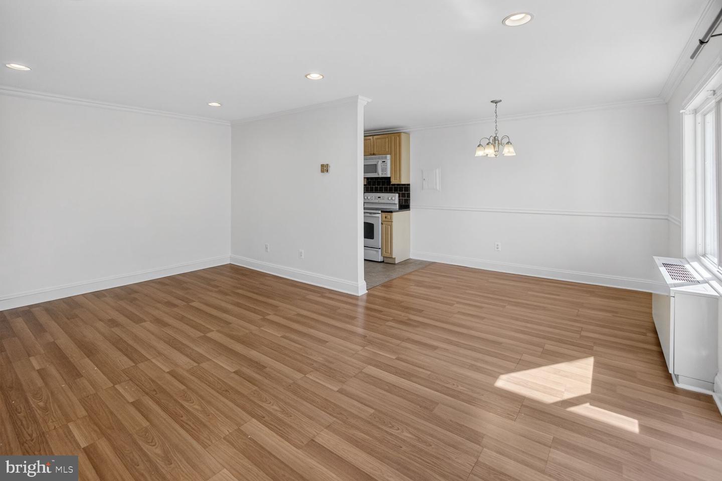 5601 Parker House Ter #304 Property Photo 6