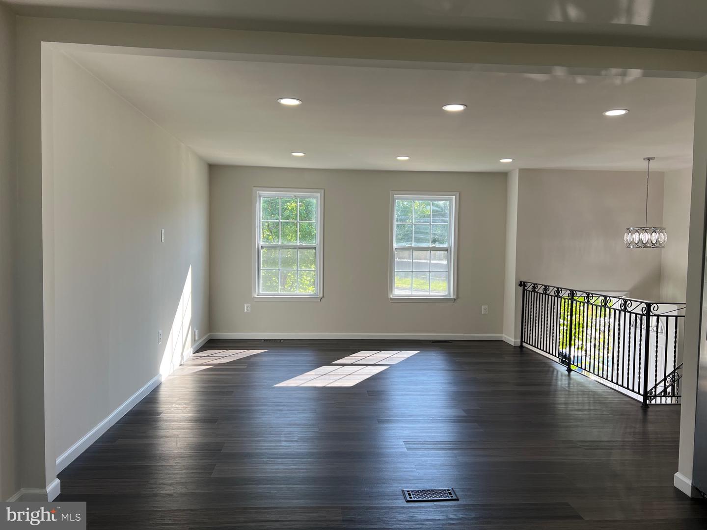 6604 Suitland Rd Property Photo 9
