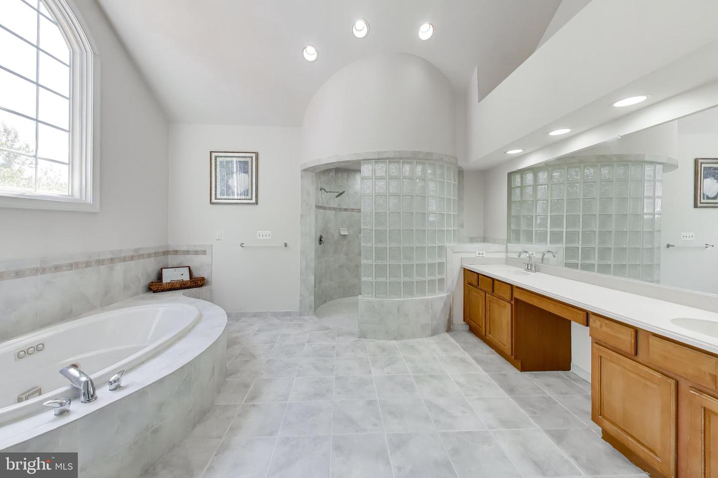 13402 Marburg Ln Property Photo 16