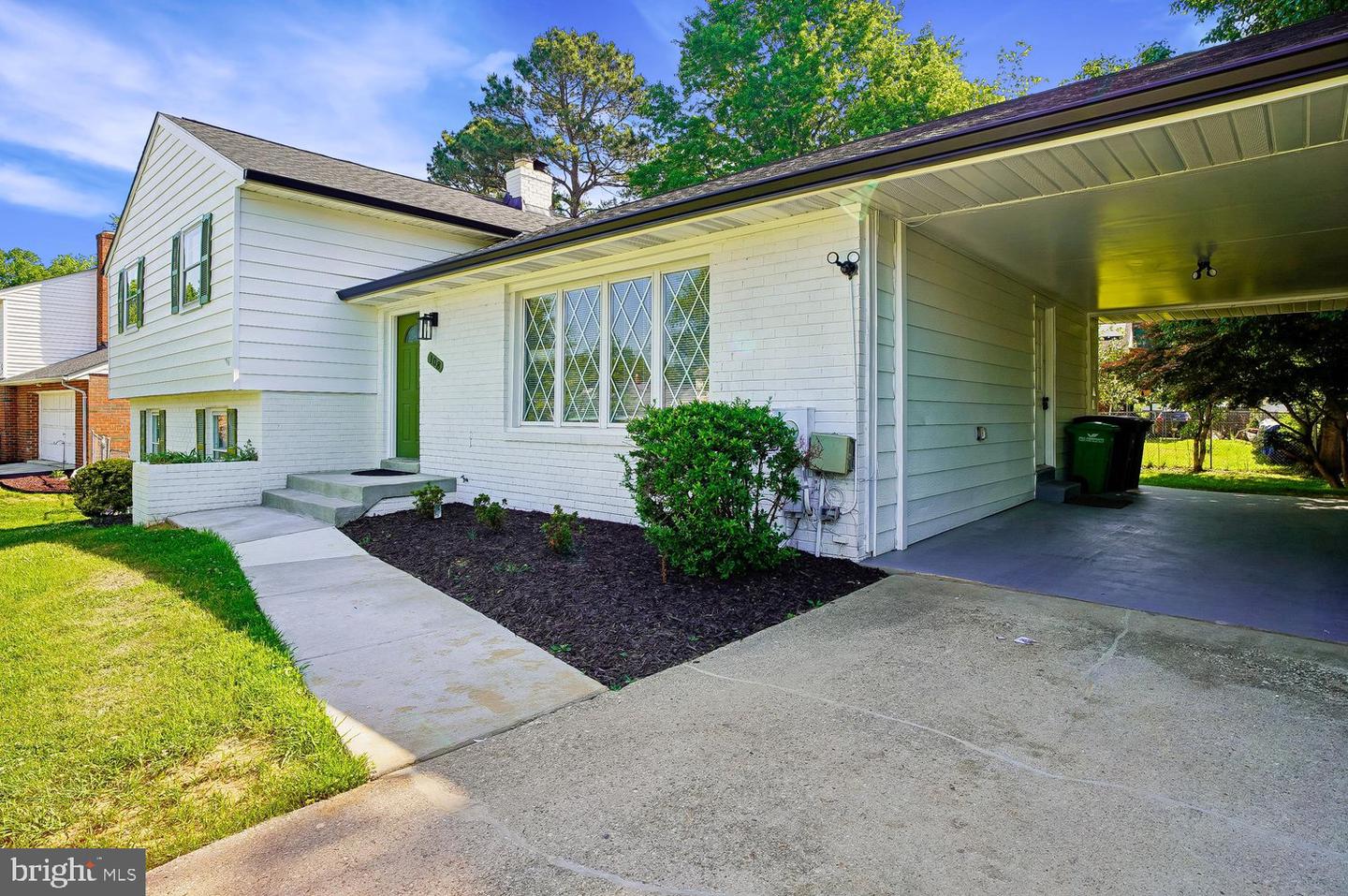 108 Dauntly St Property Photo 1
