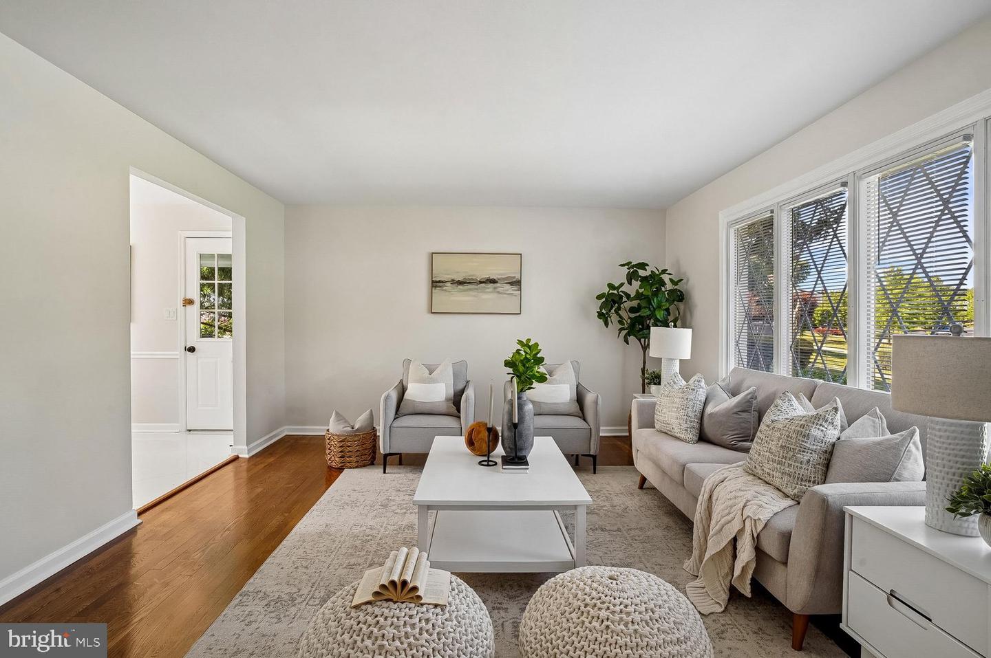 108 Dauntly St Property Photo 3
