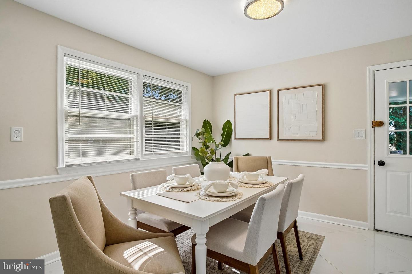 108 Dauntly St Property Photo 8