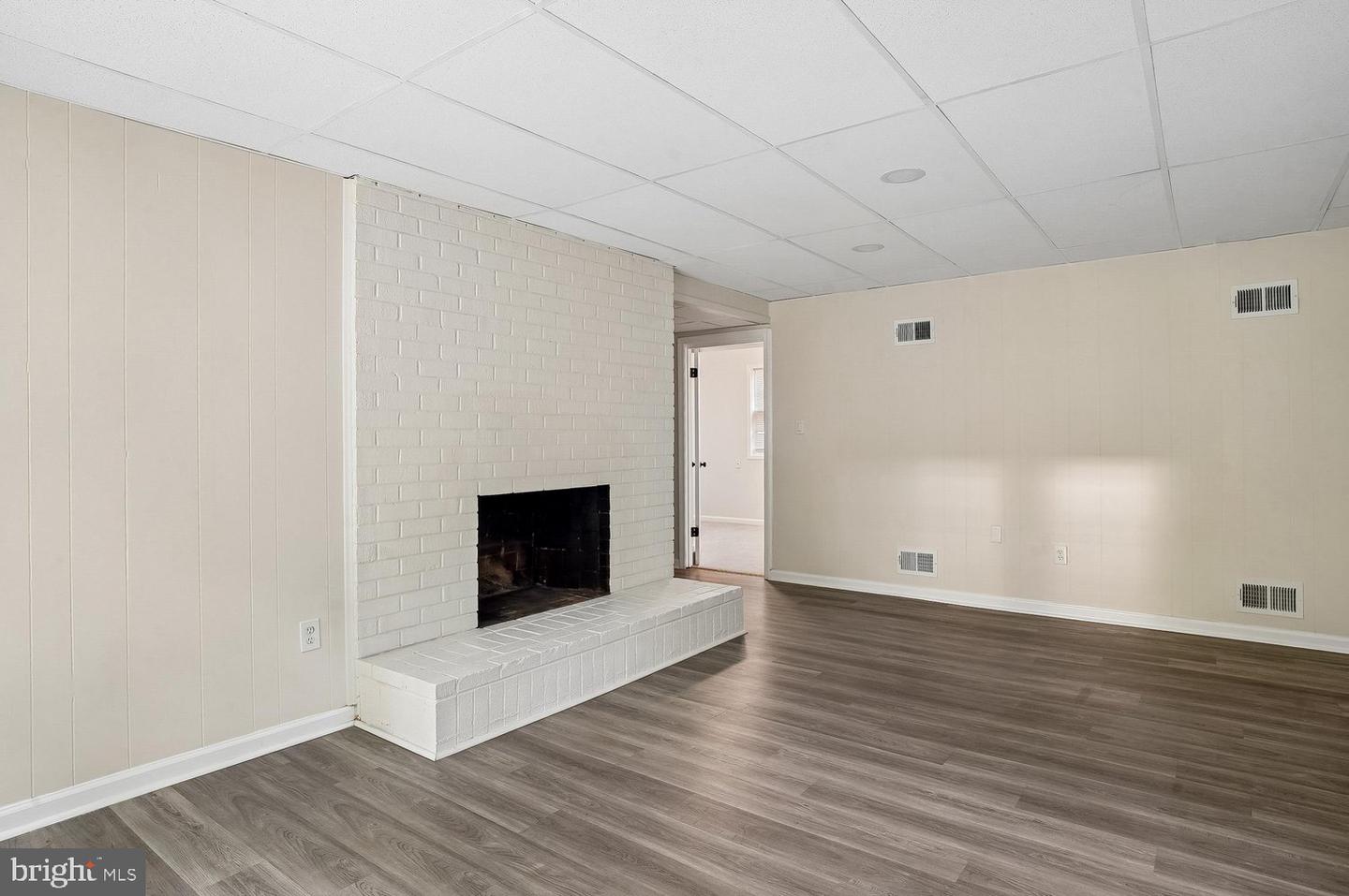108 Dauntly St Property Photo 29
