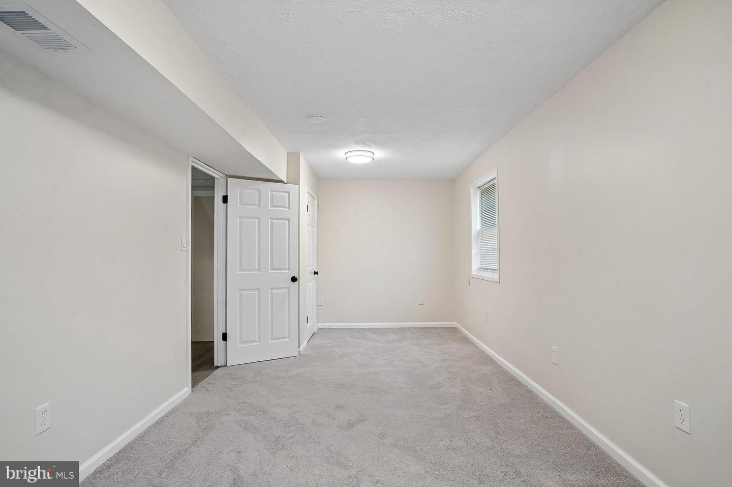 108 Dauntly St Property Photo 31