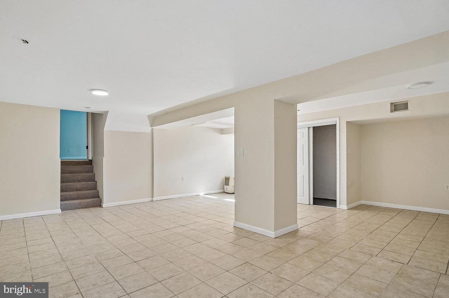 108 Dauntly St Property Photo 34