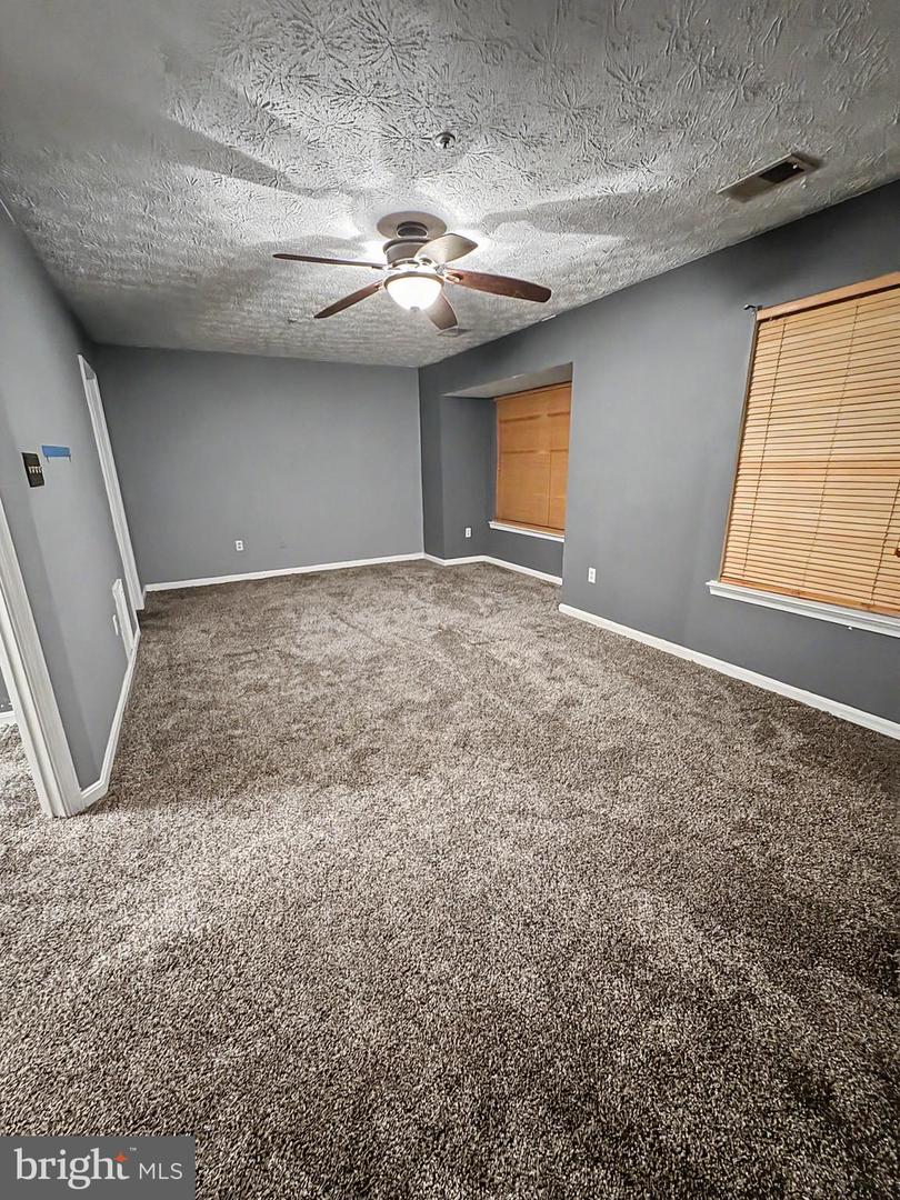16312 Elkhorn Ln Property Photo 11