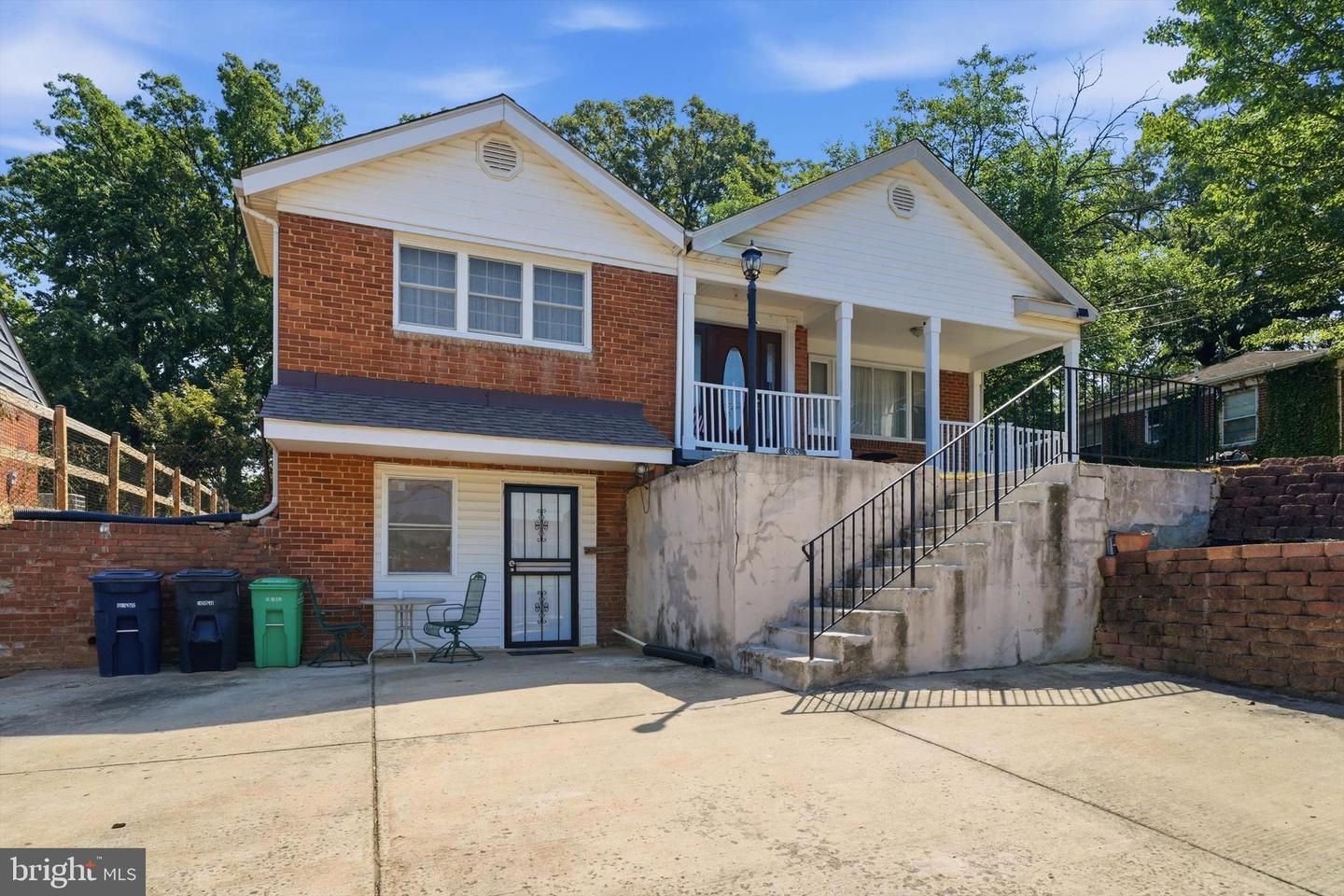 6600 LIVINGSTON RD