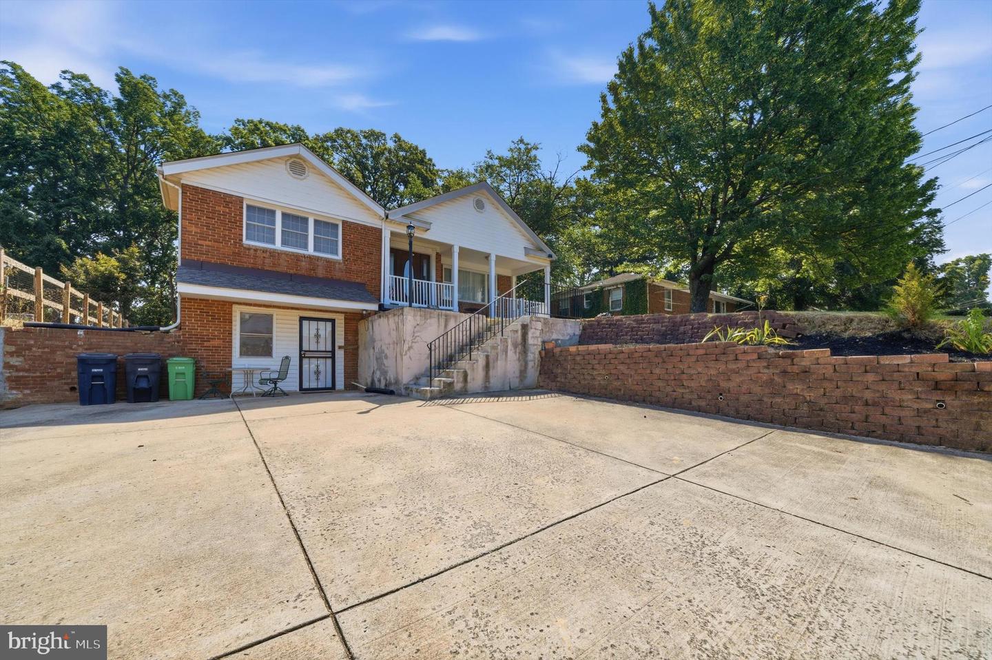 6600 Livingston Rd Property Photo 3