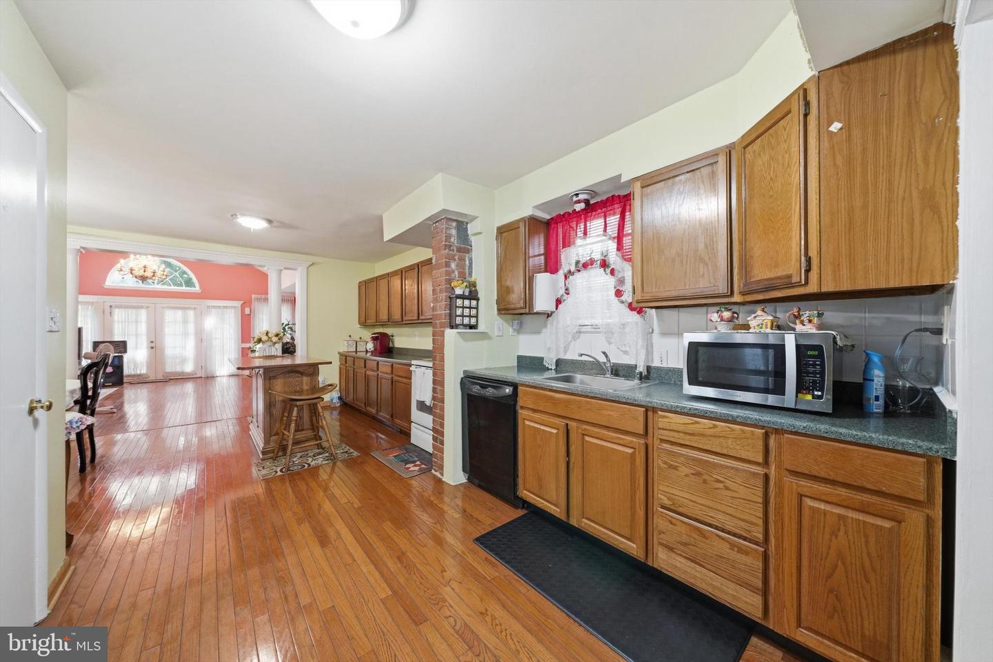 6600 Livingston Rd Property Photo 15