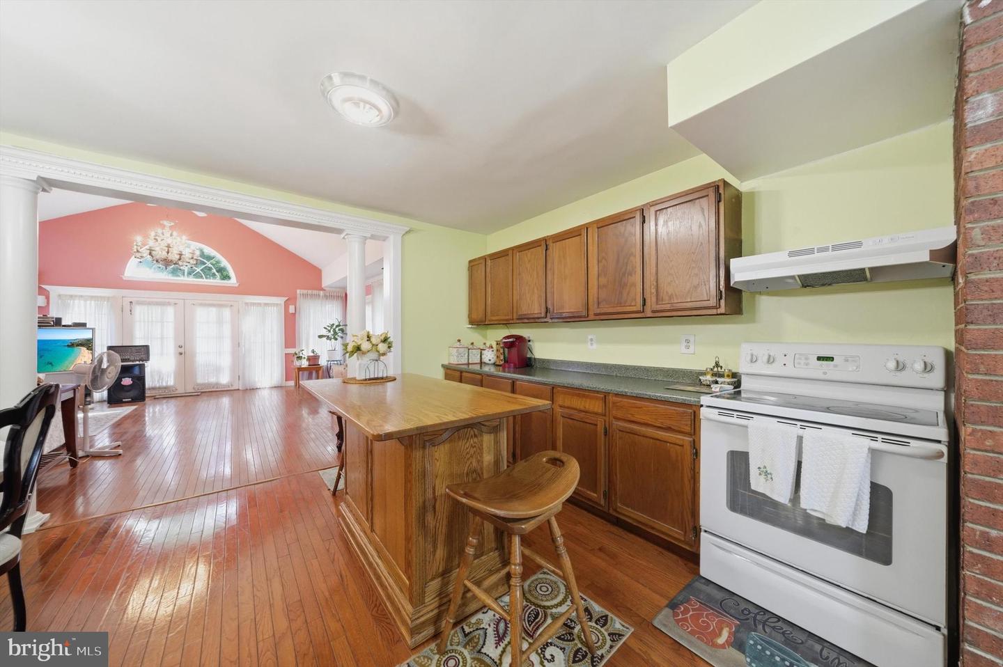 6600 Livingston Rd Property Photo 16