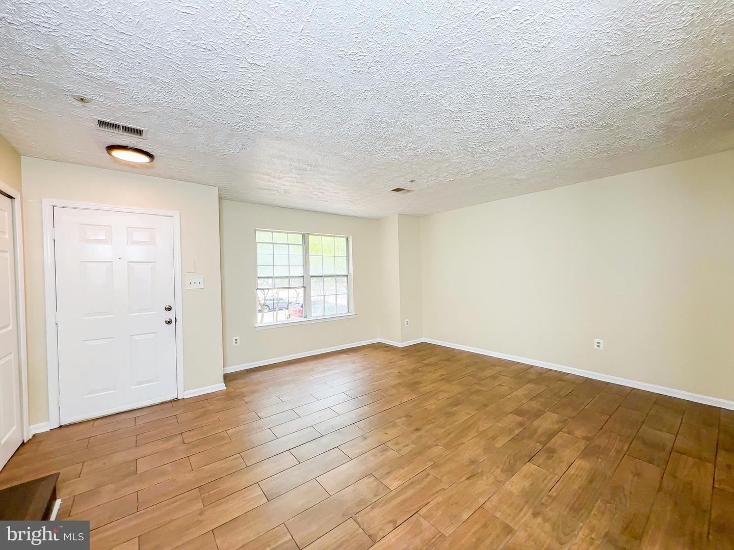 7218 Mahogany #4 Property Photo 3