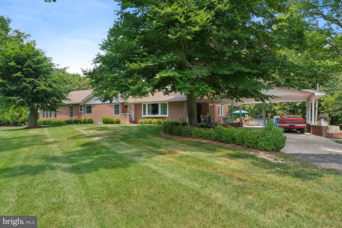 1211 PINE LN Property Photo 1
