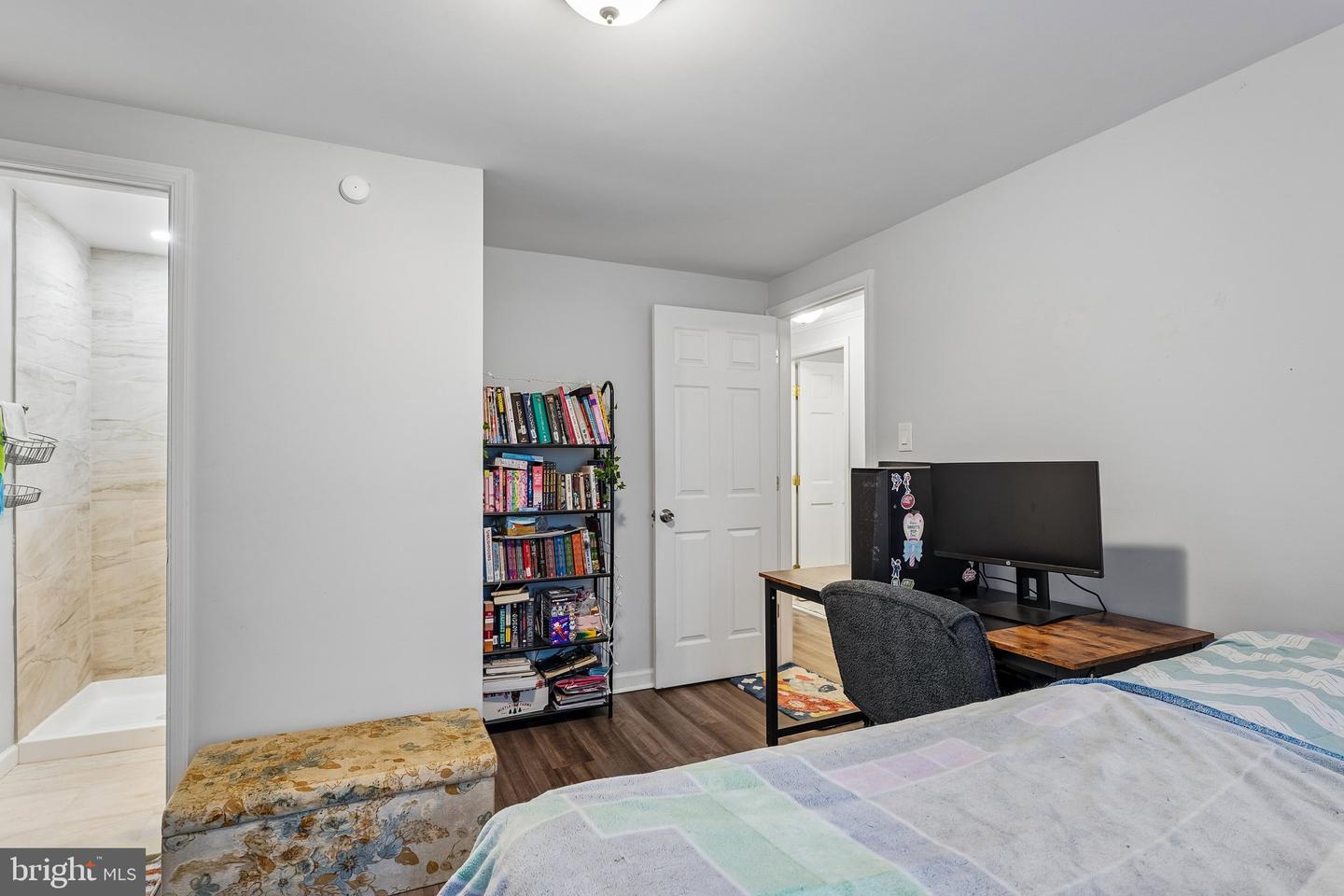 8615 Myrtle Ave Property Photo 19