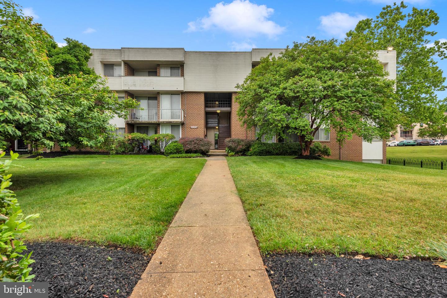 10237 Prince Pl #25-307 Property Photo 1