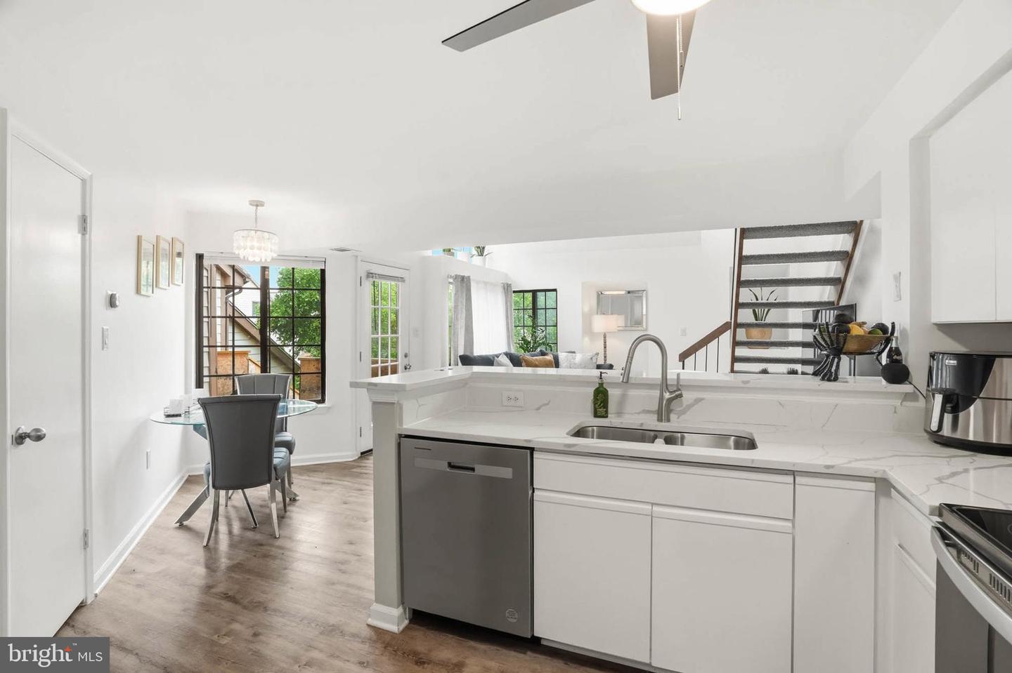 14019-b Justin Way #23-b Property Photo 6