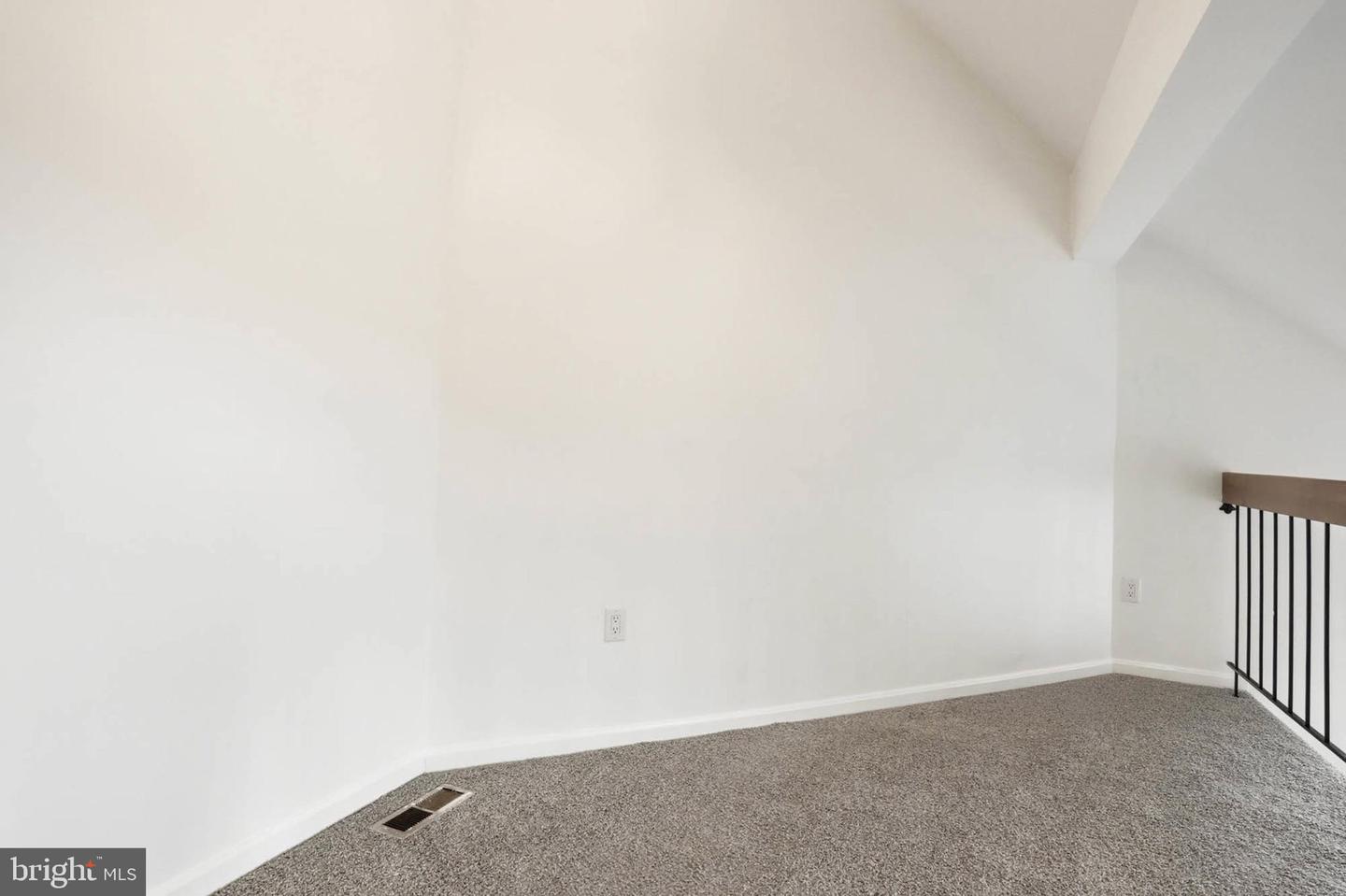 14019-b Justin Way #23-b Property Photo 18