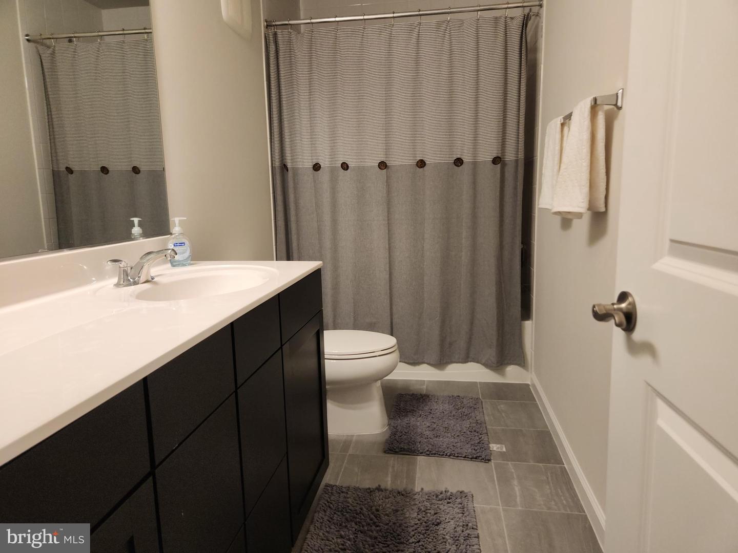 10506 Jim Lovell Ln Property Photo 26
