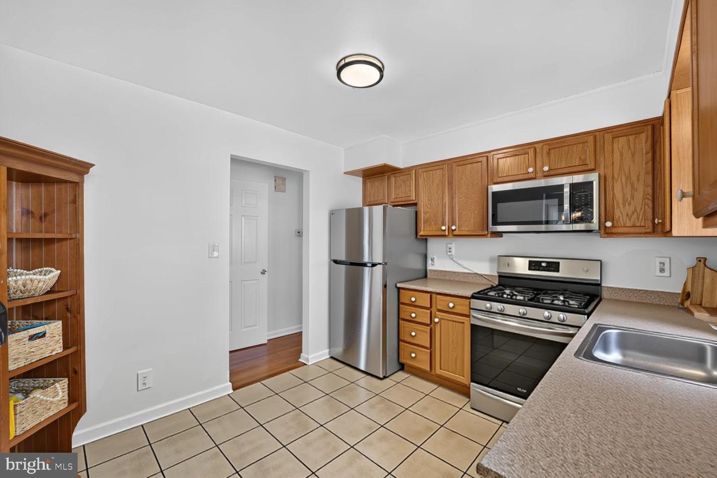6402 Gateway Blvd Property Photo 11