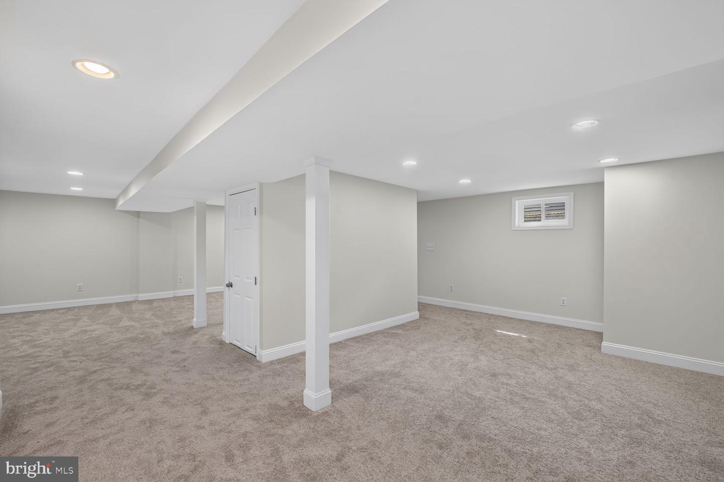 6402 Gateway Blvd Property Photo 26