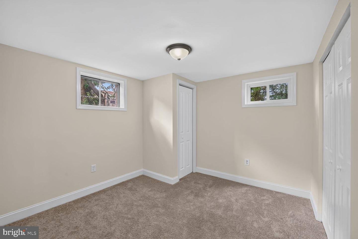 6402 Gateway Blvd Property Photo 28