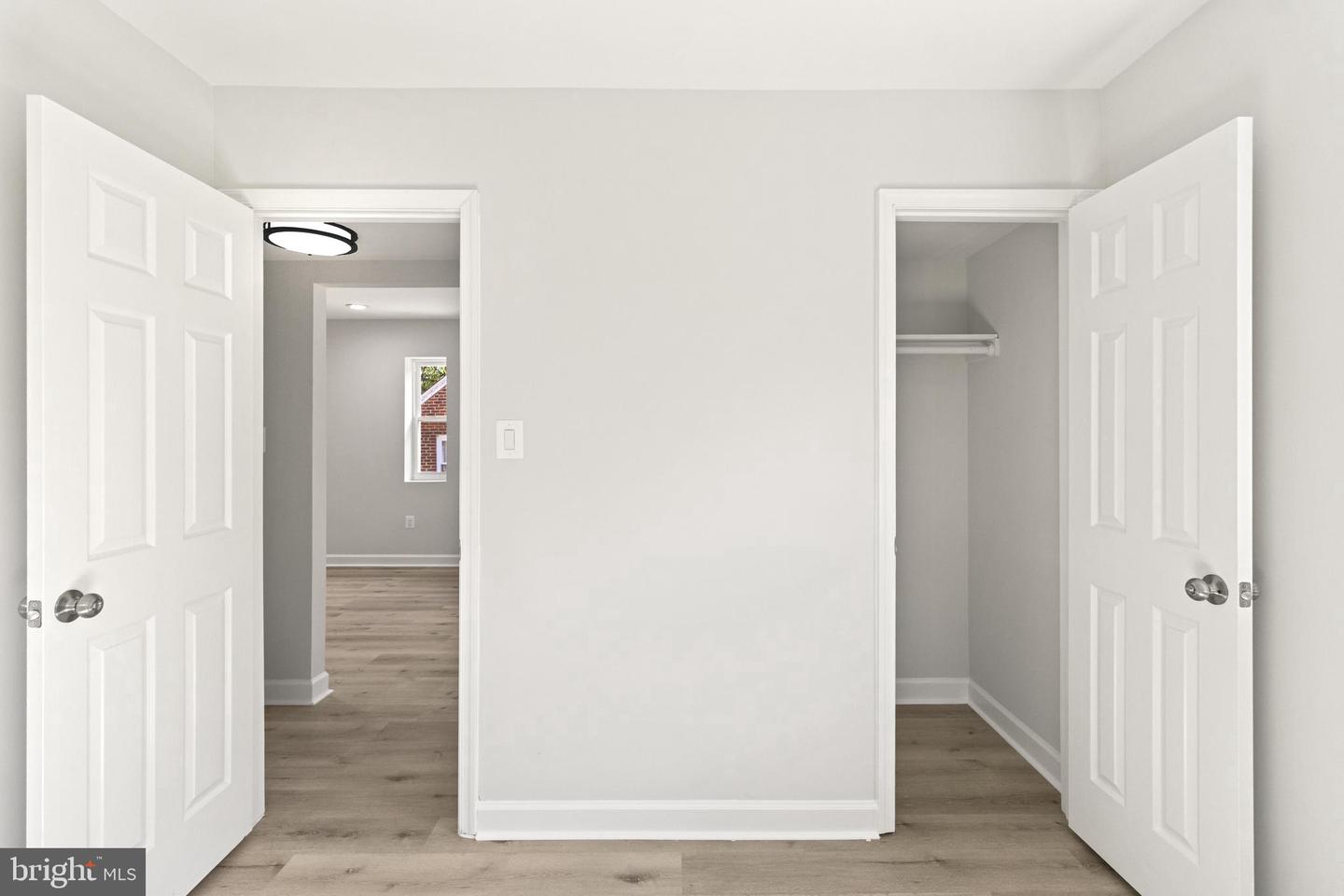 1203 Farmingdale Ave Property Photo 13