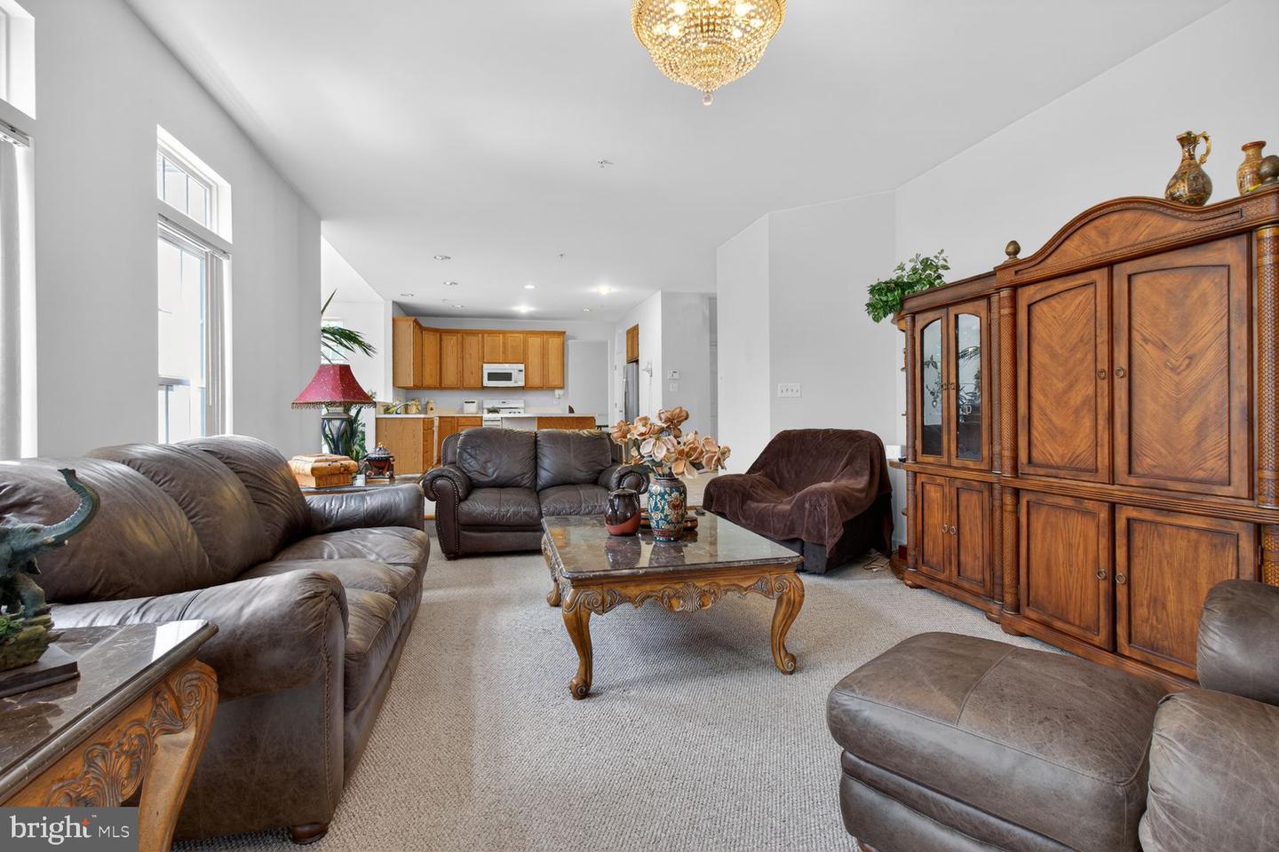 7305 Wellbrook Ct Property Photo 8