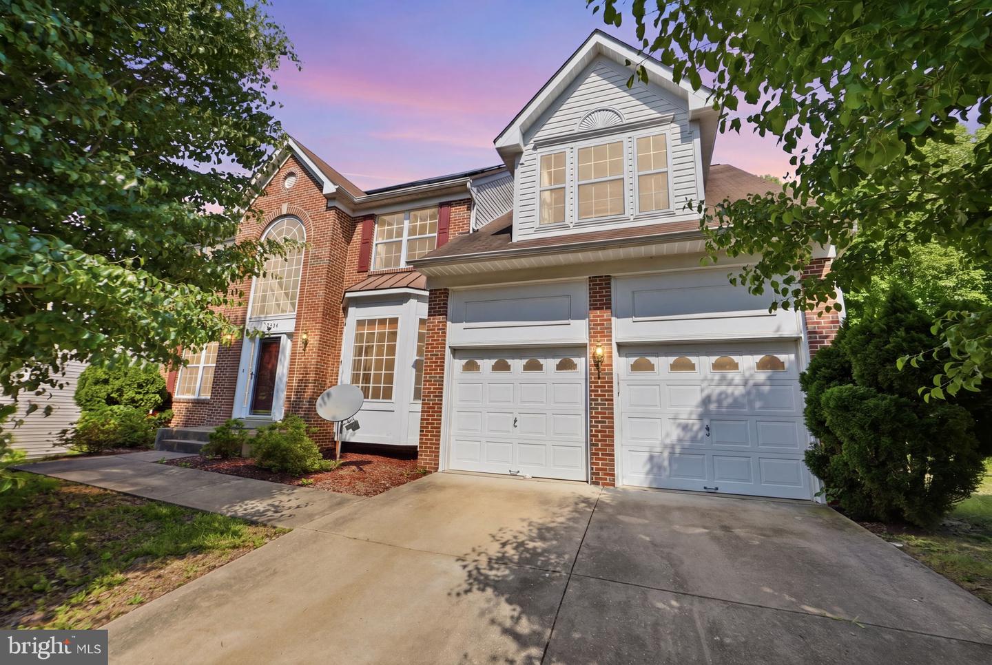15204 Derbyshire Way Property Photo 1