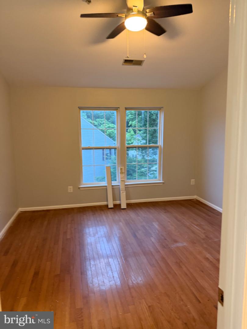 1503 Town View Ct Property Photo 8