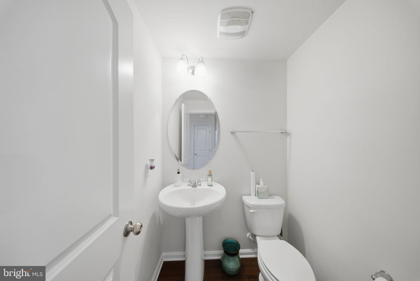 9617 Byward Blvd Property Photo 14