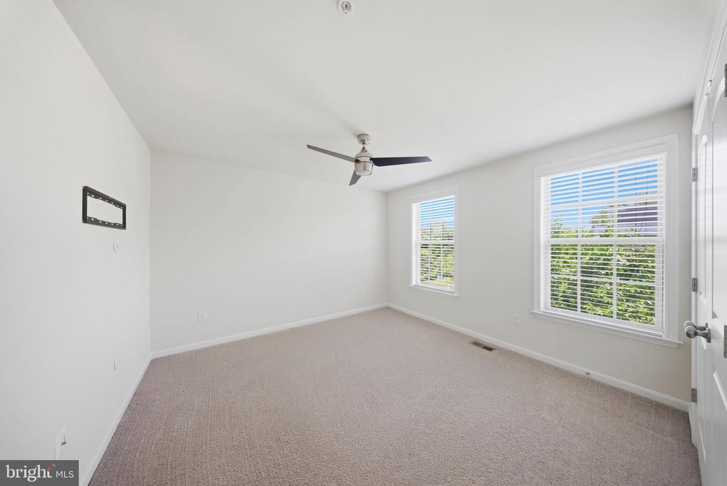 9617 Byward Blvd Property Photo 18