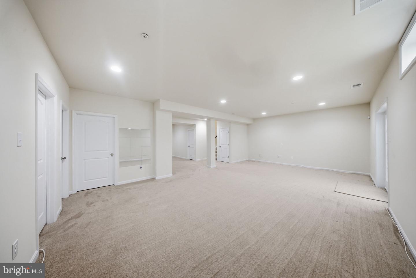 9617 Byward Blvd Property Photo 22