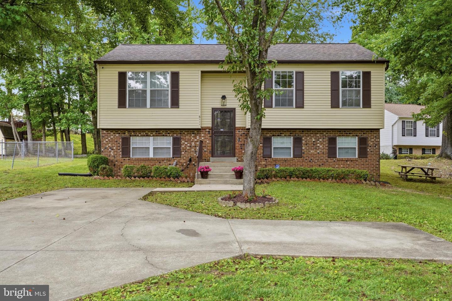 6111 SUITLAND RD