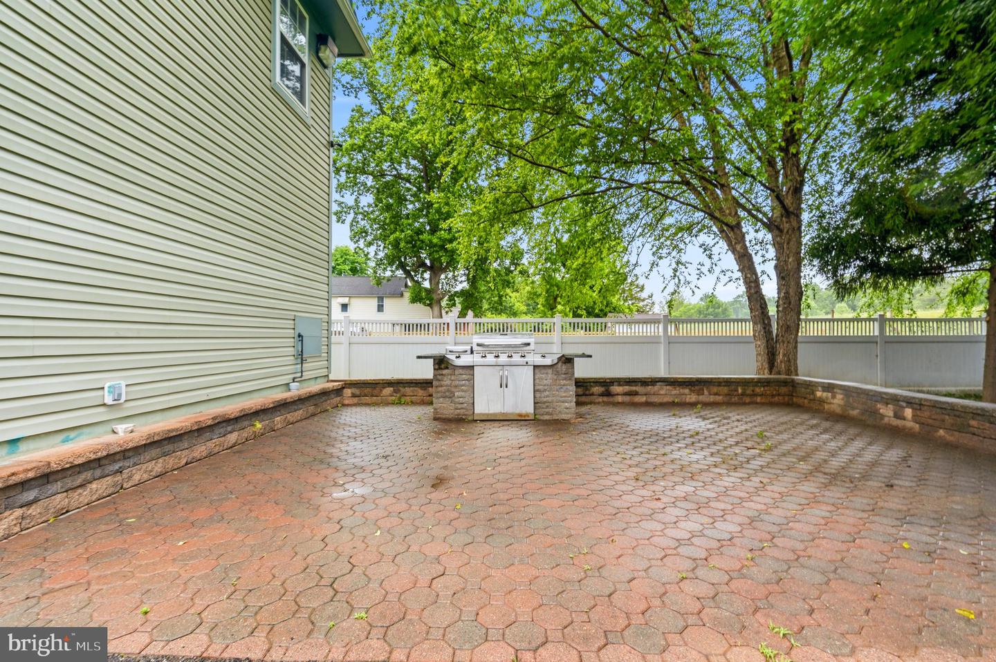 3930 Allison St Property Photo 40
