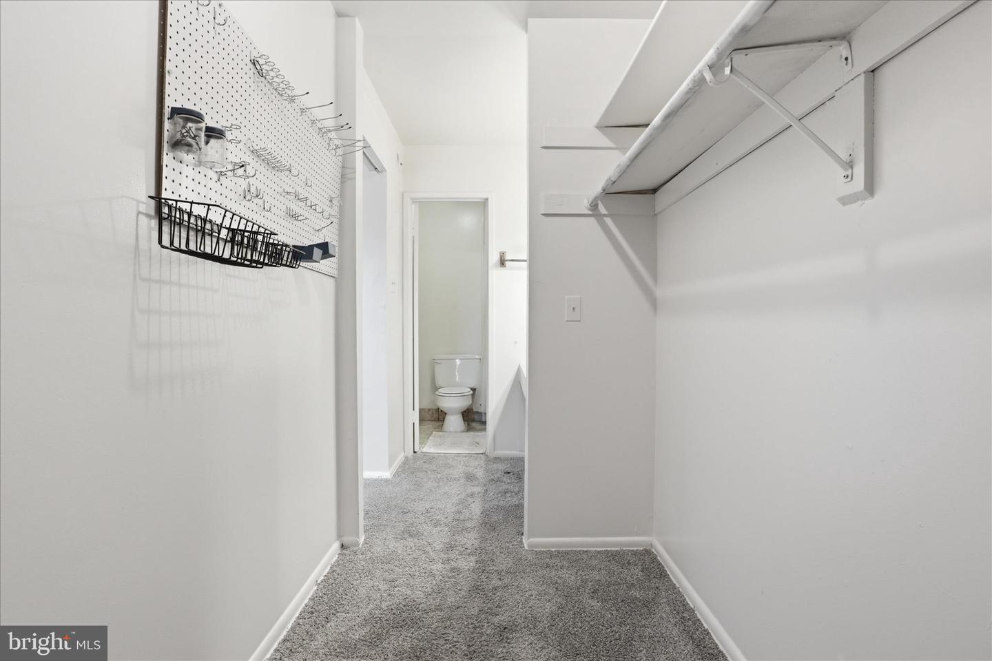 10214 Prince Pl #8-202 Property Photo 17