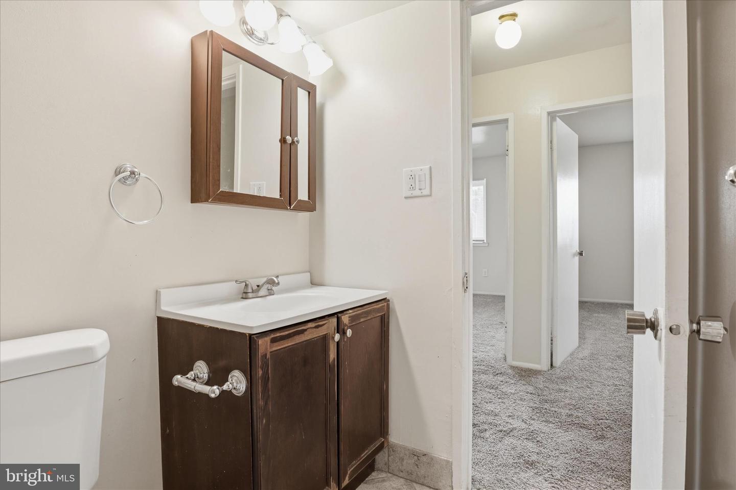 10214 Prince Pl #8-202 Property Photo 24