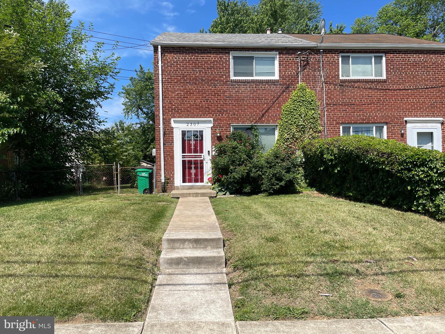 2307 Wyngate Rd Property Photo 1