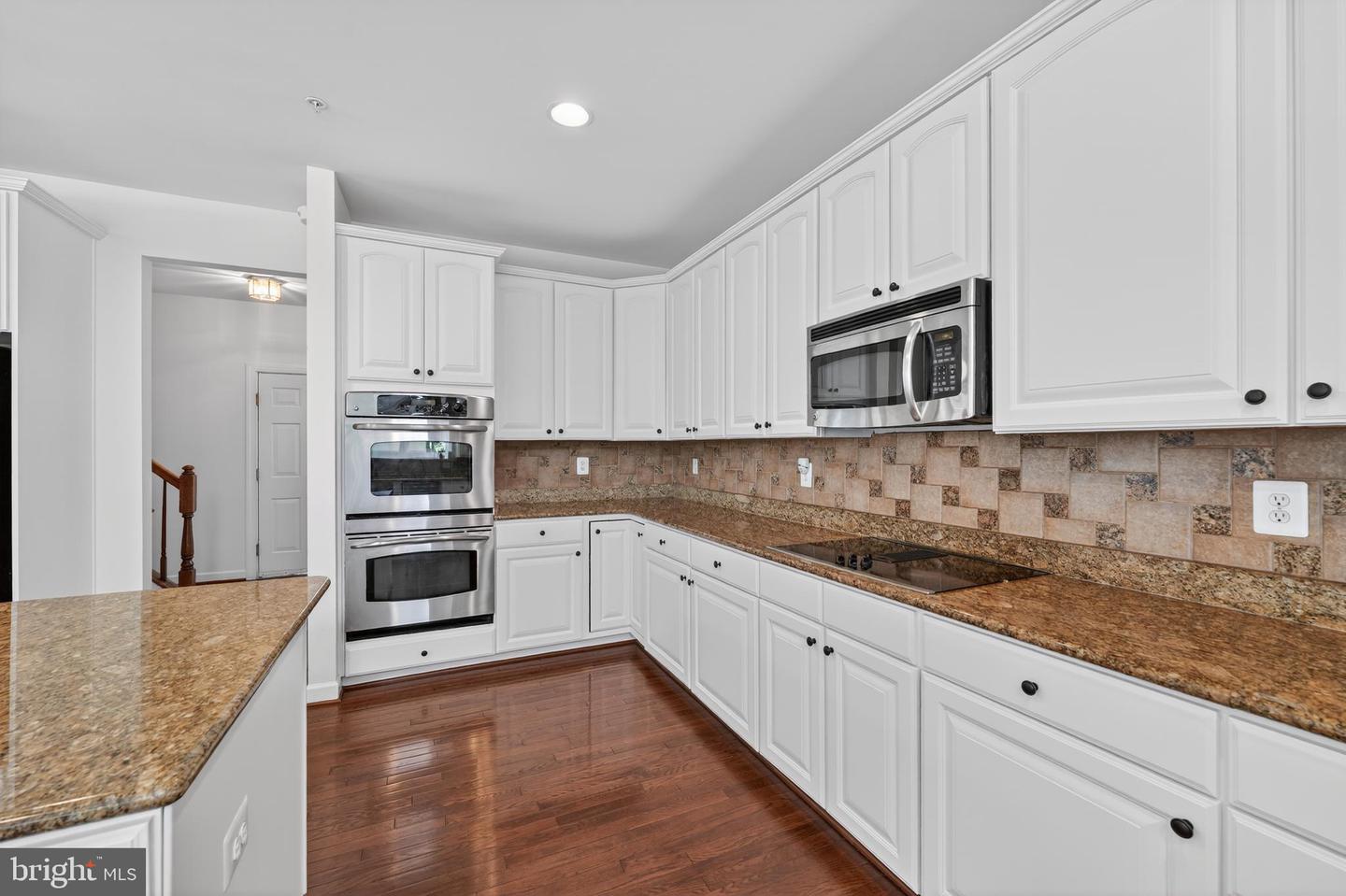 13330 Lenfant Dr Property Photo 8