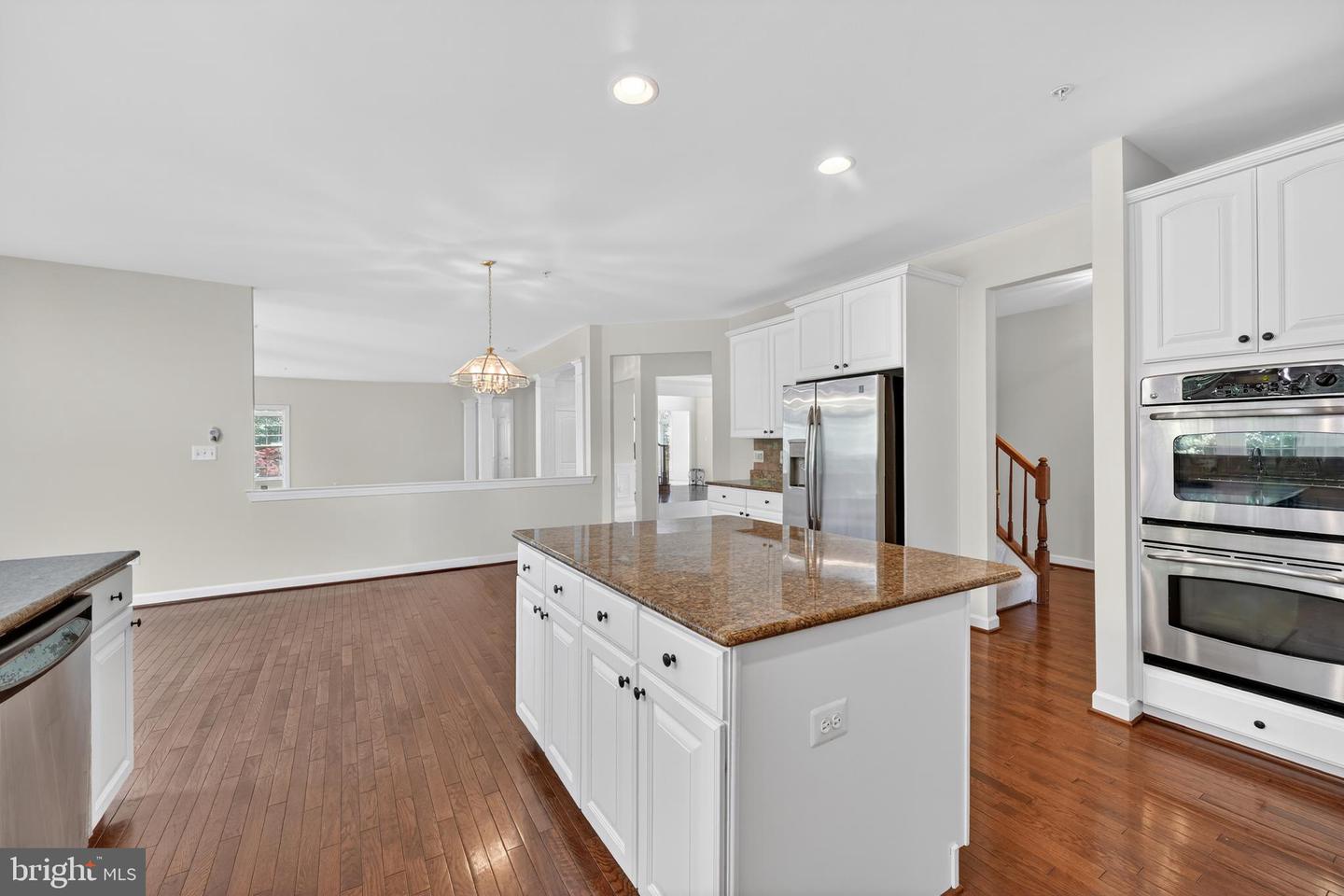 13330 Lenfant Dr Property Photo 9