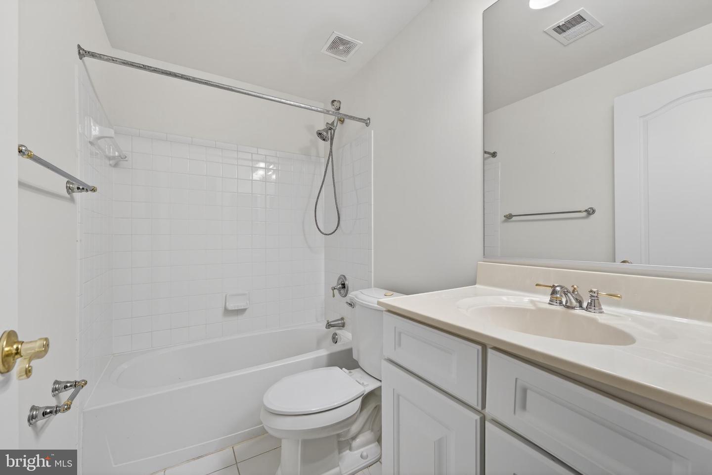 13330 Lenfant Dr Property Photo 40