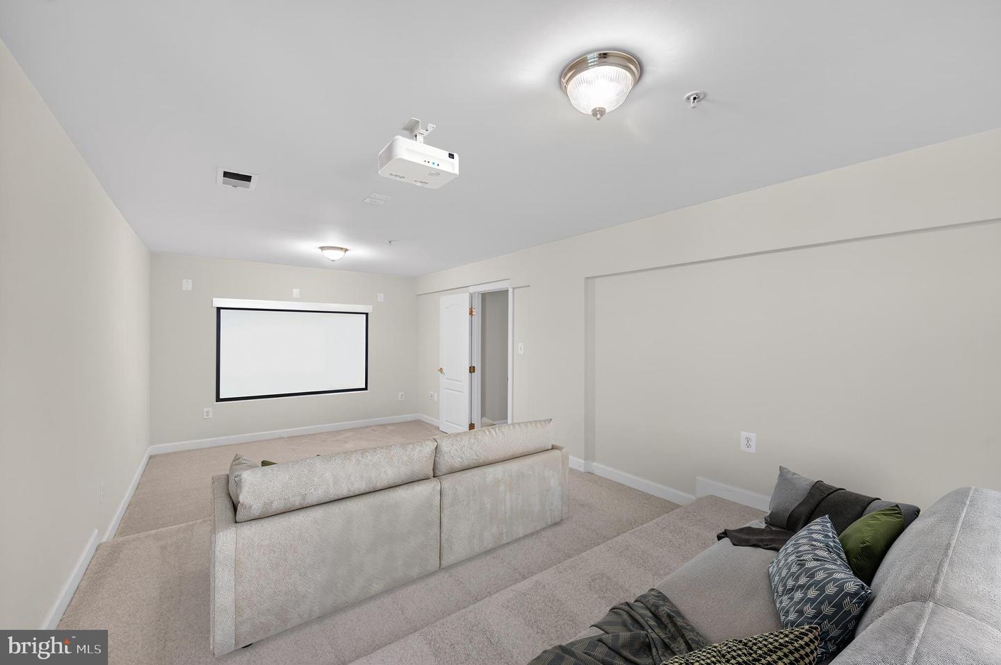 13330 Lenfant Dr Property Photo 48
