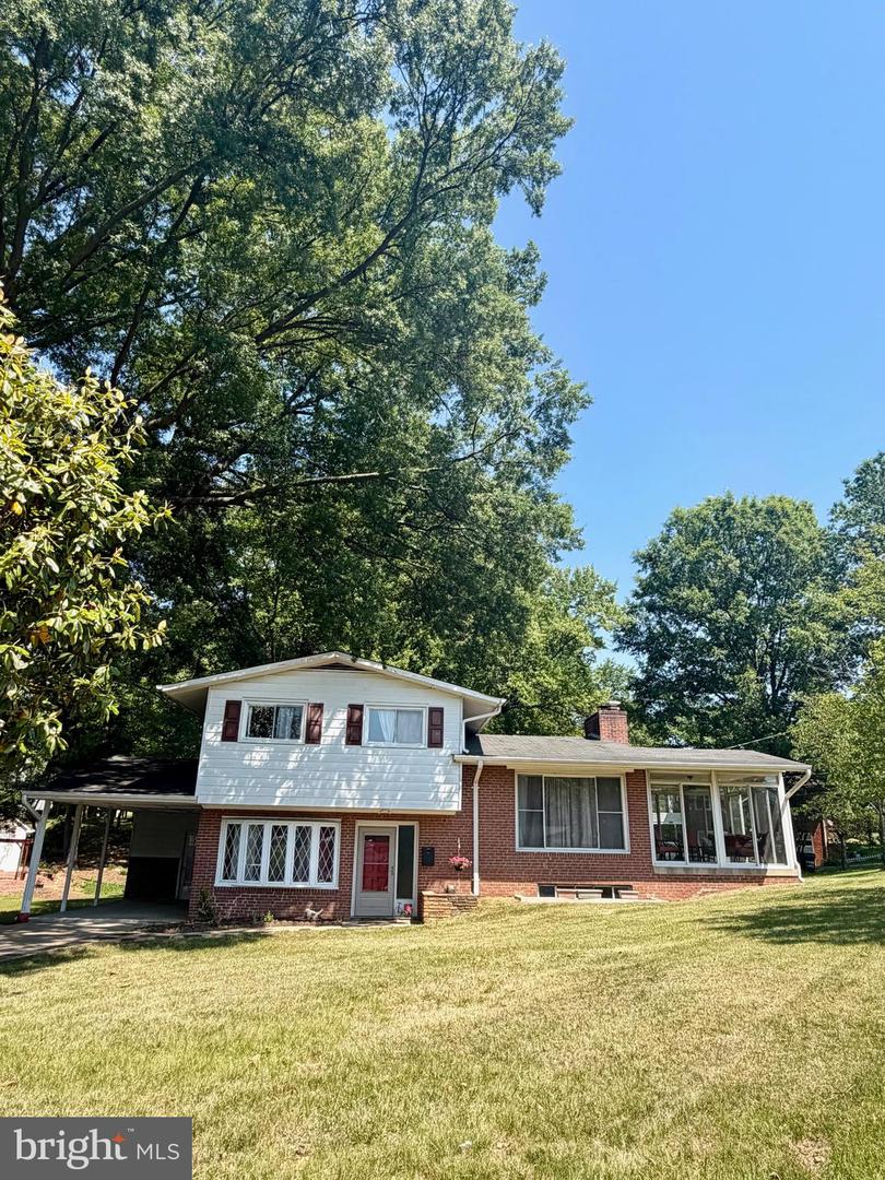 25 Panorama Dr Property Photo 1
